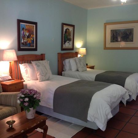Chez Esme Guest House Roodepoort Ngoại thất bức ảnh