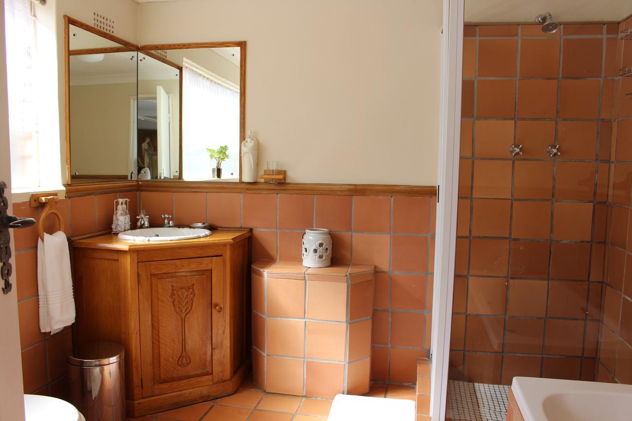 Chez Esme Guest House Roodepoort Ngoại thất bức ảnh