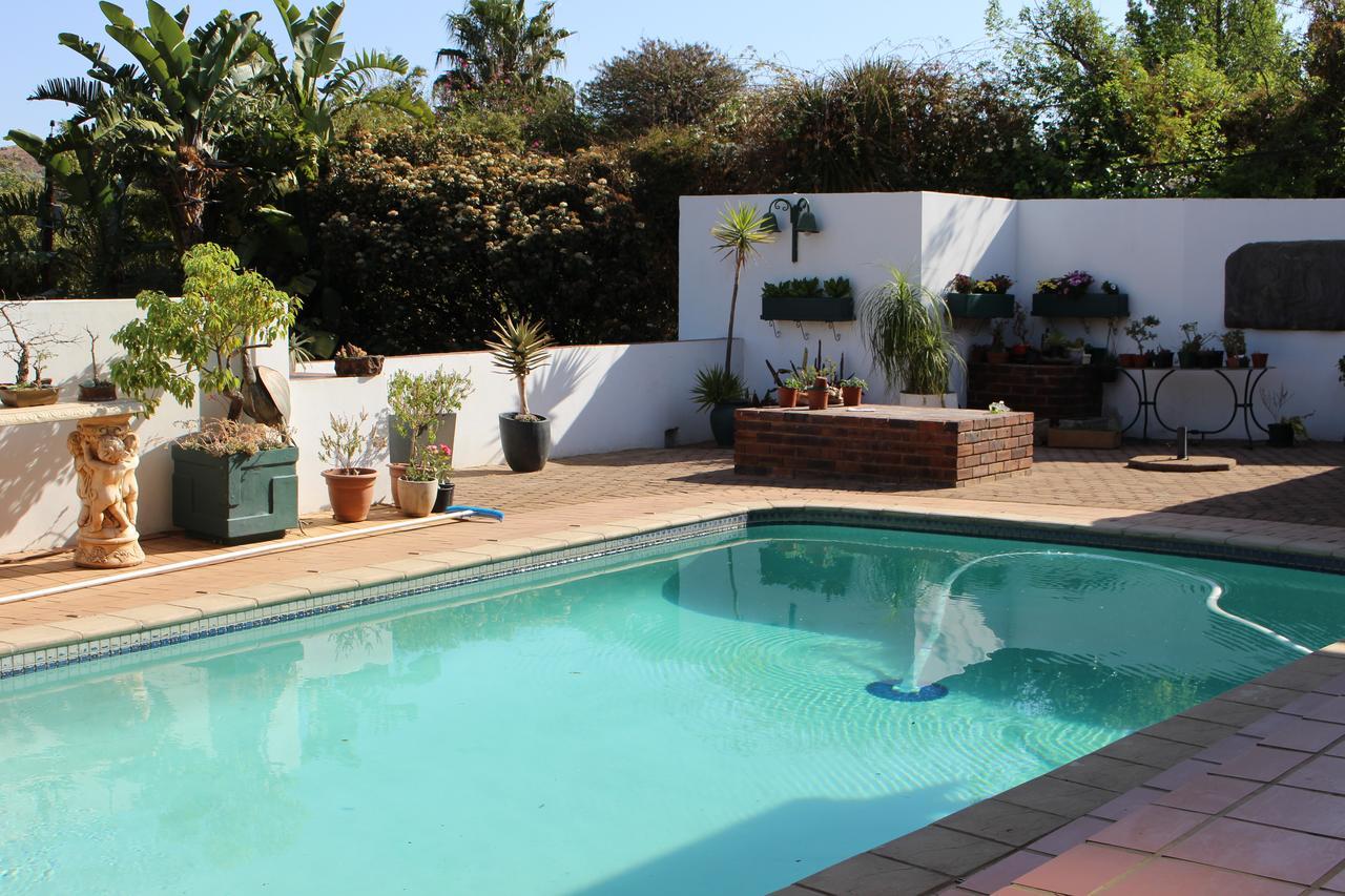 Chez Esme Guest House Roodepoort Ngoại thất bức ảnh