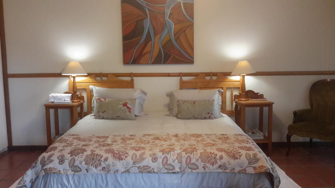 Chez Esme Guest House Roodepoort Ngoại thất bức ảnh